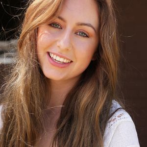 Meet your Posher, Elise